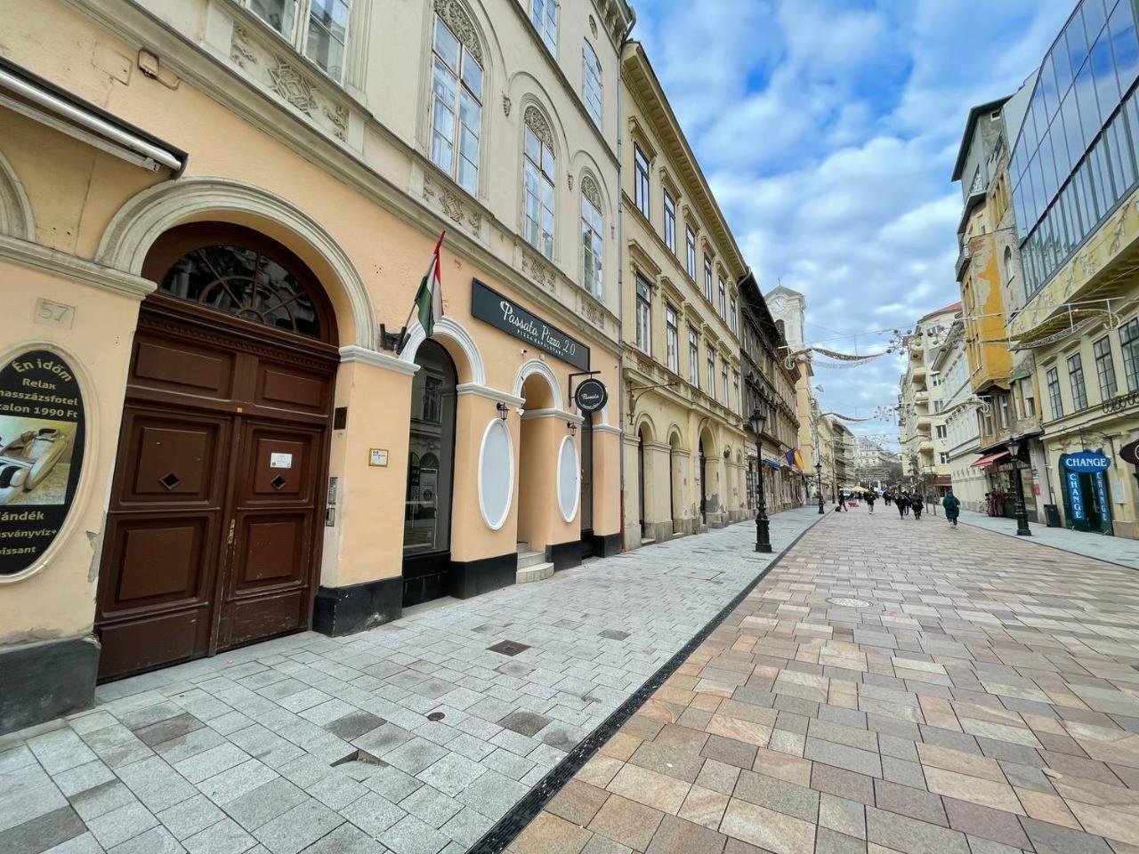 La Fortezza Panzio Apartamento Budapeste Exterior foto